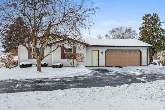 W6768 GREENRIDGE DRIVE, Greenville, WI 54942