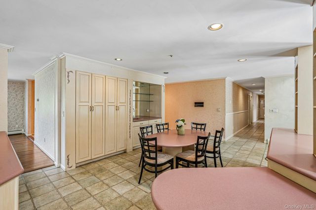 48 Westchester View Lane, White Plains, NY 10607