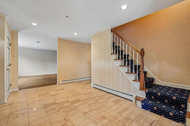 48 Westchester View Lane, White Plains, NY 10607