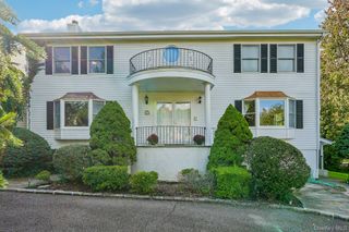 48 Westchester View Lane, White Plains, NY 10607