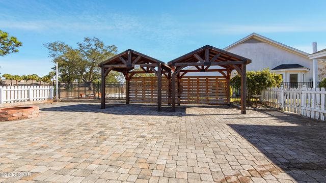 318 Wahoo Road, Panama City Beach, FL 32408