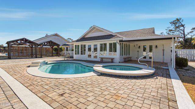 318 Wahoo Road, Panama City Beach, FL 32408