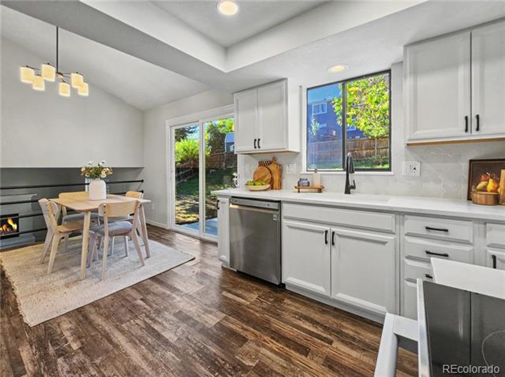 Image 12 of property listing at 11210 W Powers Avenue, Littleton, CO 80127