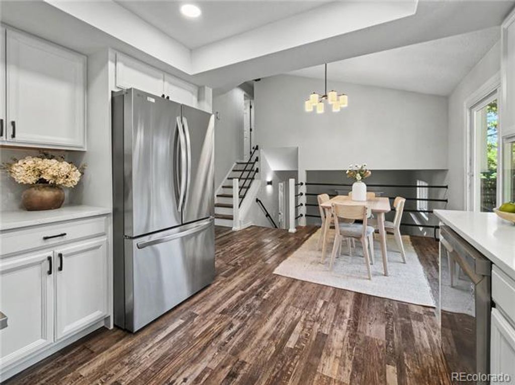 Image 13 of property listing at 11210 W Powers Avenue, Littleton, CO 80127