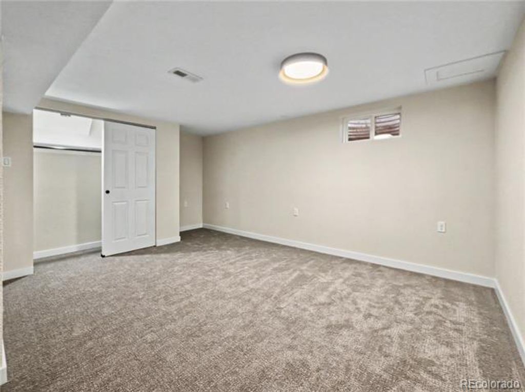 Image 30 of property listing at 11210 W Powers Avenue, Littleton, CO 80127