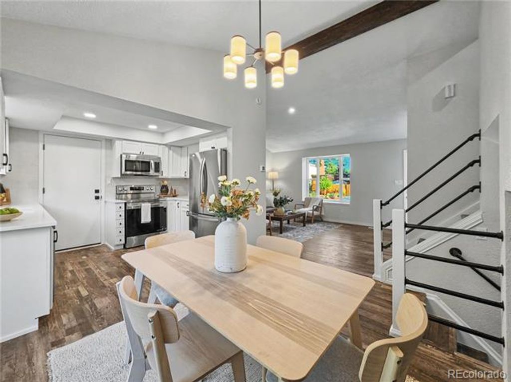Image 6 of property listing at 11210 W Powers Avenue, Littleton, CO 80127