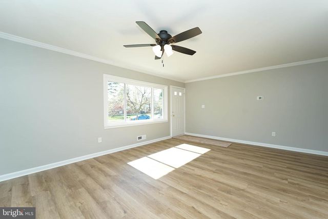 5916 ROBINDALE, Baltimore, MD 21228