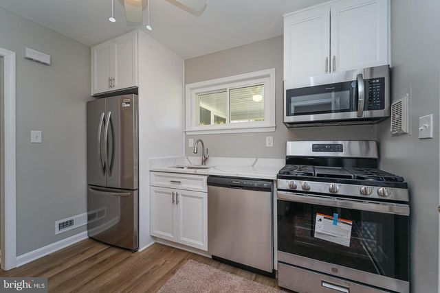 5916 ROBINDALE, Baltimore, MD 21228