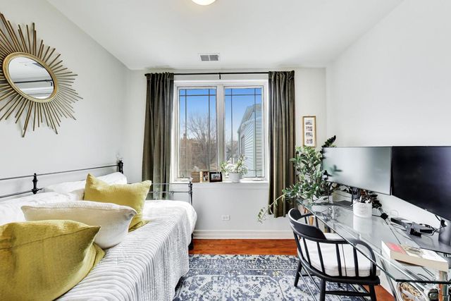 1514 W Thomas Street 3C, Chicago, IL 60642