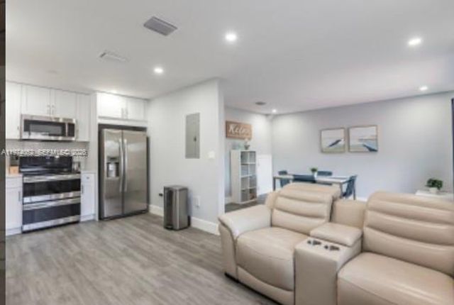 7125 NW 173rd Dr 2405, Hialeah, FL 33015