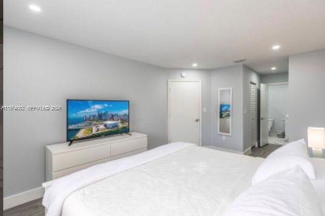 7125 NW 173rd Dr 2405, Hialeah, FL 33015