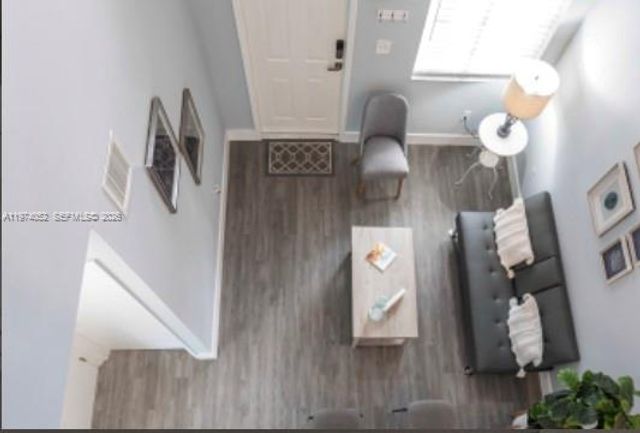 7125 NW 173rd Dr 2405, Hialeah, FL 33015