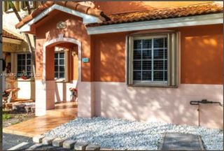 7125 NW 173rd Dr 2405, Hialeah, FL 33015