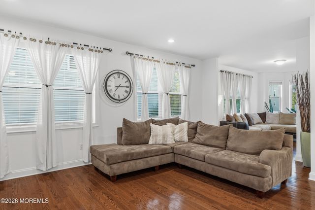 120 Mccormick Avenue S, Old Bridge, NJ 08857