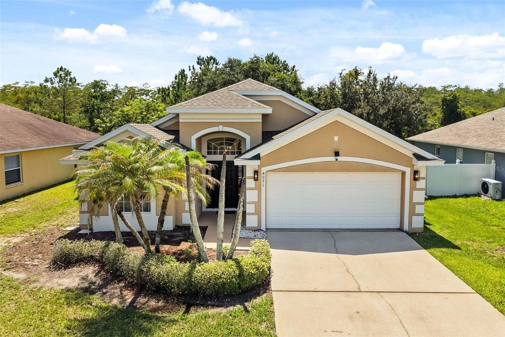 Image 2 of property listing at 4071 LONGWORTH LOOP, Kissimmee, FL 34744