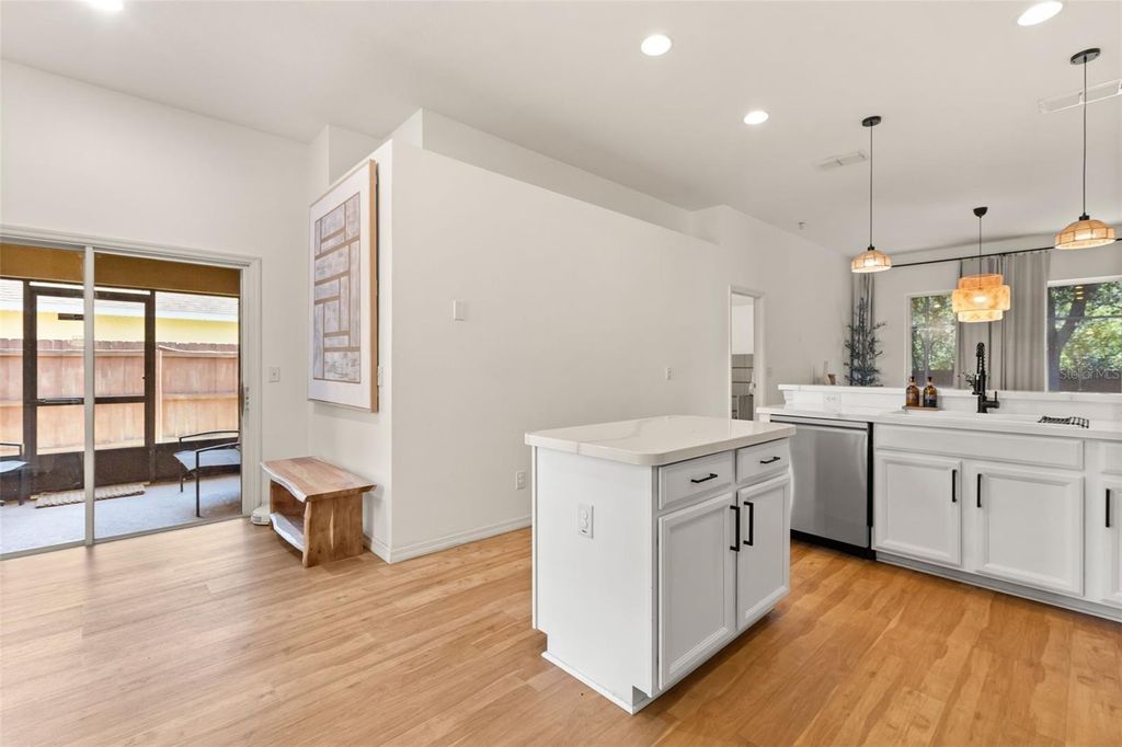 Image 14 of property listing at 4071 LONGWORTH LOOP, Kissimmee, FL 34744