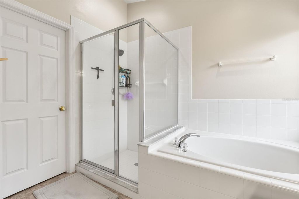 Image 28 of property listing at 4071 LONGWORTH LOOP, Kissimmee, FL 34744