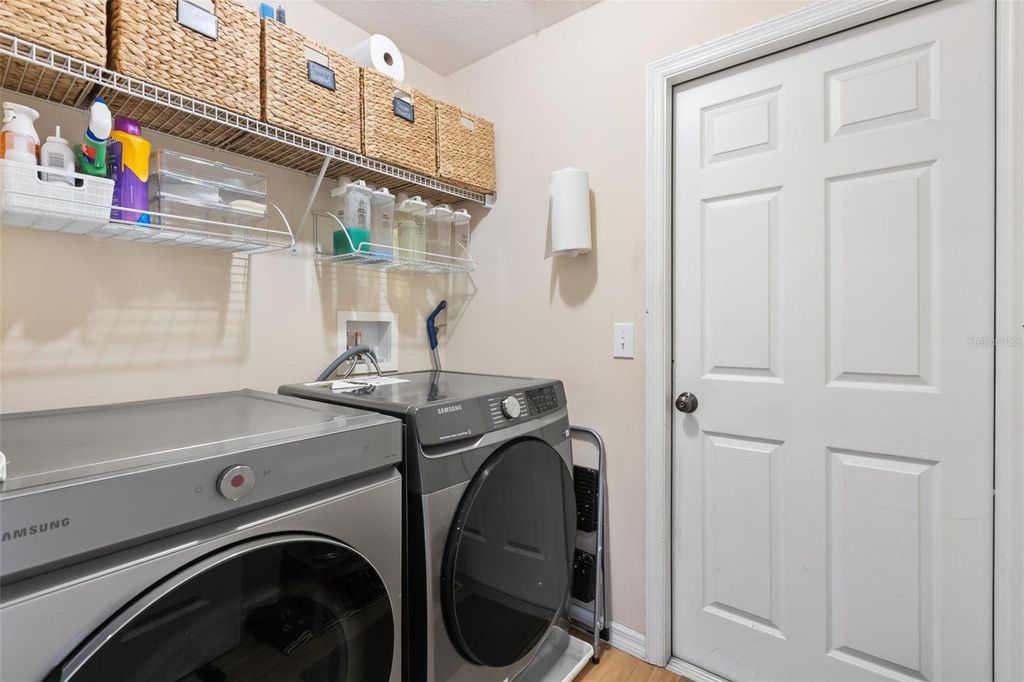 Image 30 of property listing at 4071 LONGWORTH LOOP, Kissimmee, FL 34744