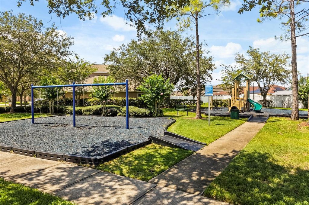 Image 43 of property listing at 4071 LONGWORTH LOOP, Kissimmee, FL 34744