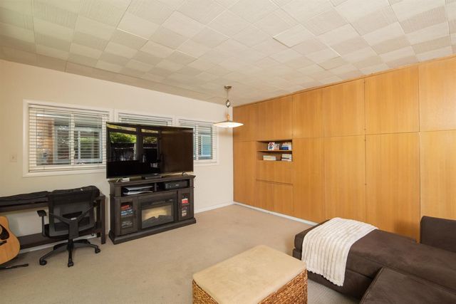 1118 Oxford Way, Stockton, CA 95204