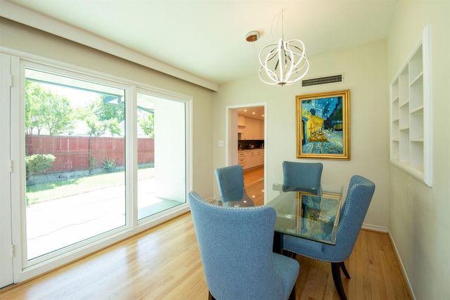 1118 Oxford Way, Stockton, CA 95204