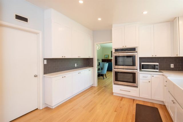 1118 Oxford Way, Stockton, CA 95204