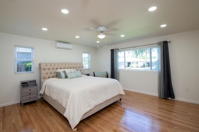 1118 Oxford Way, Stockton, CA 95204