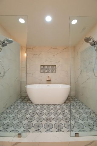 1118 Oxford Way, Stockton, CA 95204