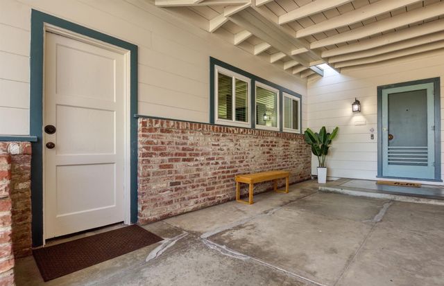 1118 Oxford Way, Stockton, CA 95204