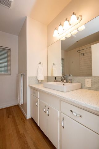 1118 Oxford Way, Stockton, CA 95204