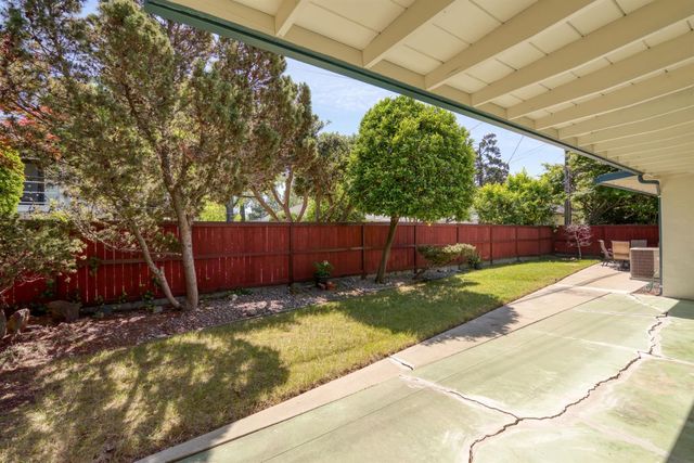 1118 Oxford Way, Stockton, CA 95204