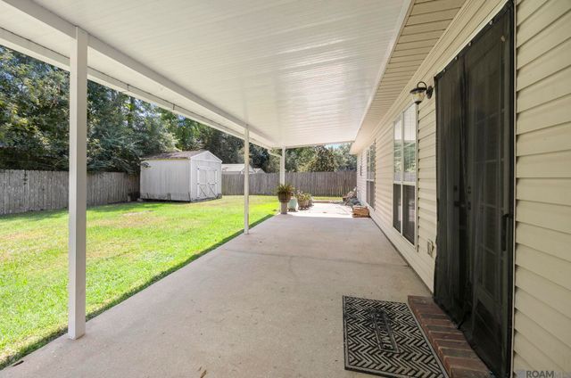 10064 Park Ridge Dr, Denham Springs, LA 70706