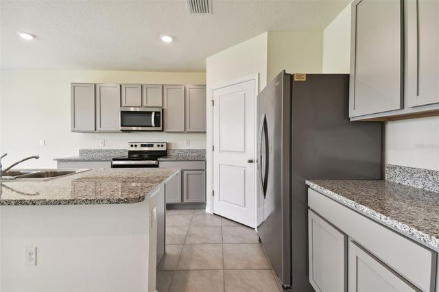 33405 HAMILTON HILL LANE, Wesley Chapel, FL 33545
