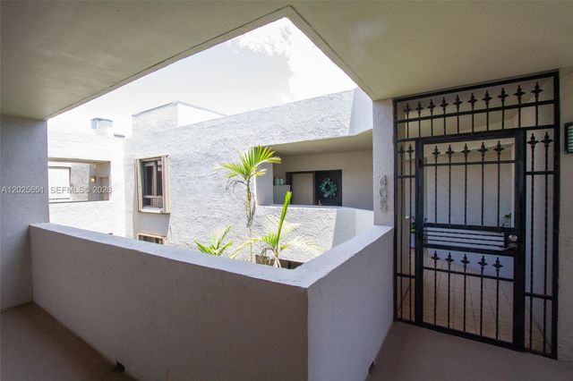 181 Crandon Blvd 405, Key Biscayne, FL 33149