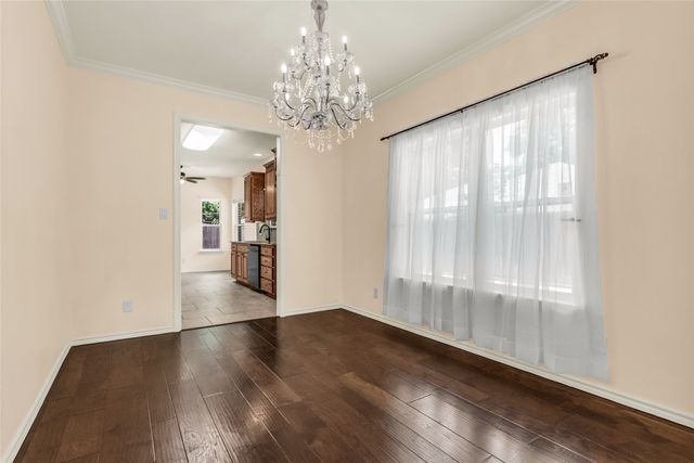 2004 Turf Club Drive, Arlington, TX 76017