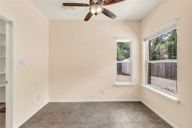 2004 Turf Club Drive, Arlington, TX 76017