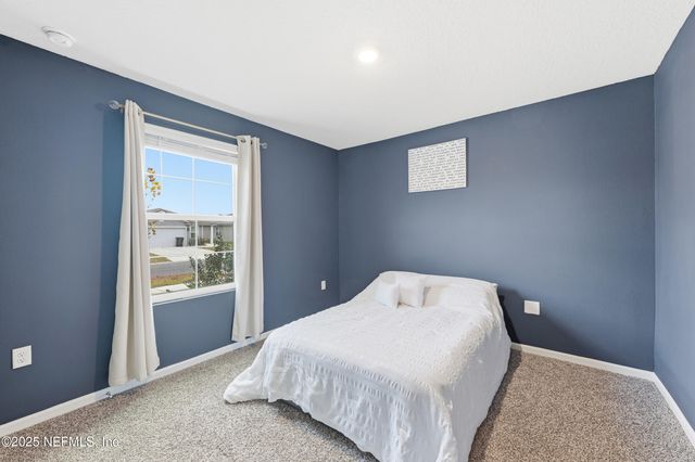 2437 FALLING STAR Lane, Green Cove Springs, FL 32043