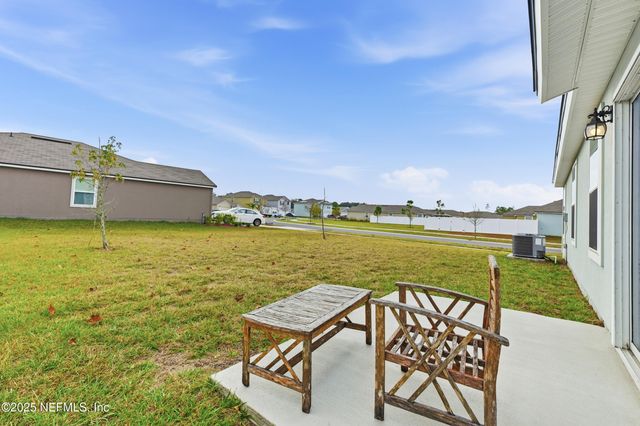 2437 FALLING STAR Lane, Green Cove Springs, FL 32043