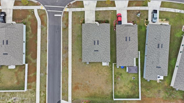 2437 FALLING STAR Lane, Green Cove Springs, FL 32043