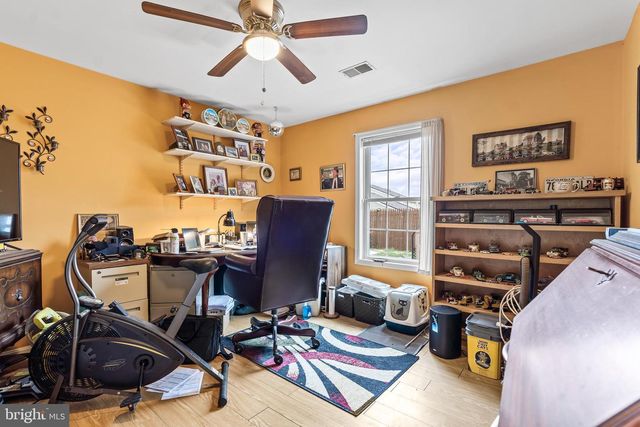 18757 MESA TER, Hagerstown, MD 21742