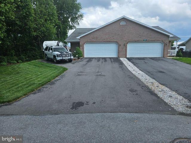 18757 MESA TER, Hagerstown, MD 21742