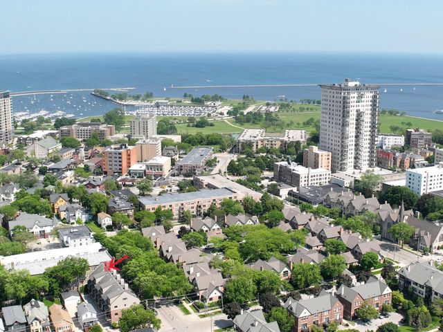 1012 E Lyon STREET #1012, Milwaukee, WI 53202