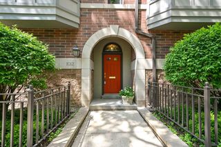 1012 E Lyon STREET #1012, Milwaukee, WI 53202