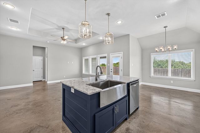 218 Rees Avenue, Godley, TX 76044