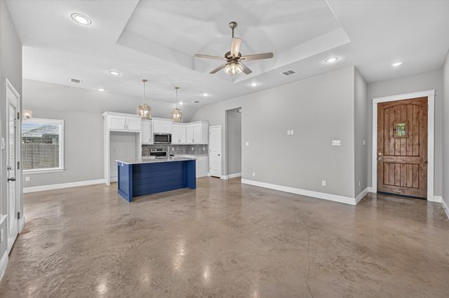 218 Rees Avenue, Godley, TX 76044