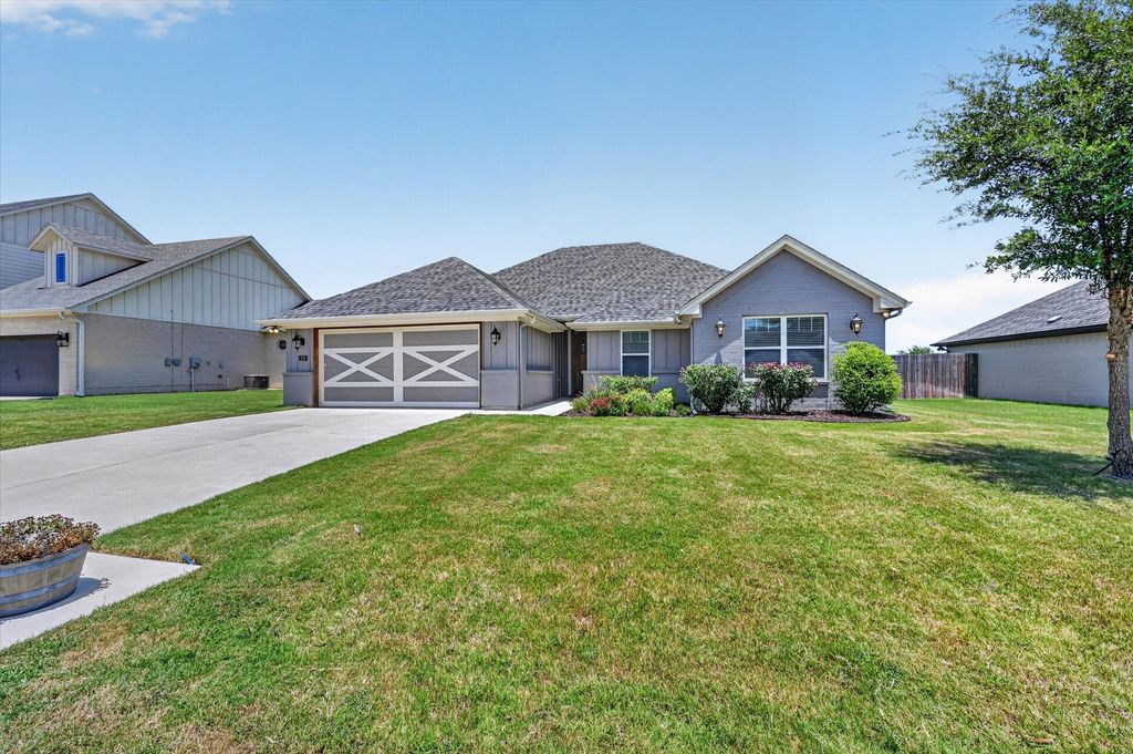218 Rees Avenue, Godley, TX 76044