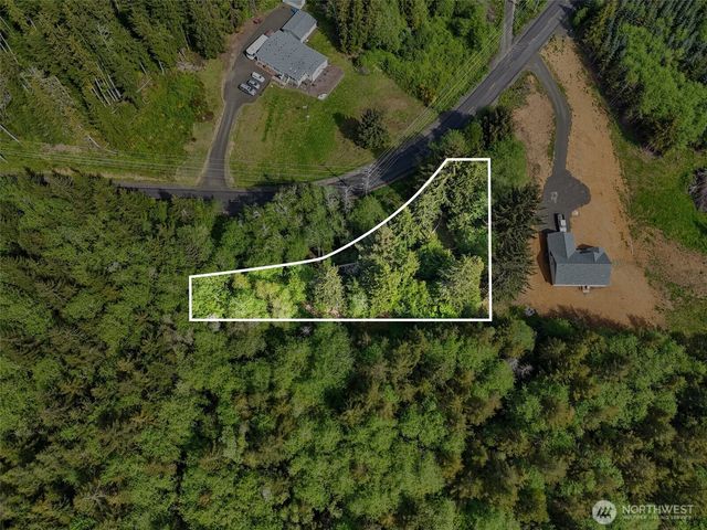 1420 South Bend Rd, Raymond, WA 98577