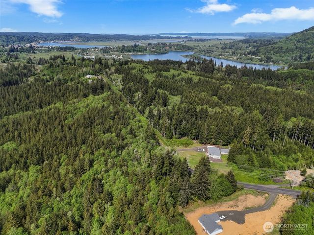 1420 South Bend Rd, Raymond, WA 98577