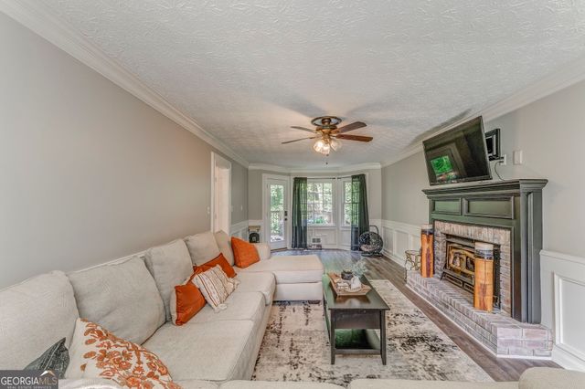 323 Schoolhouse Road, Rockmart, GA 30153