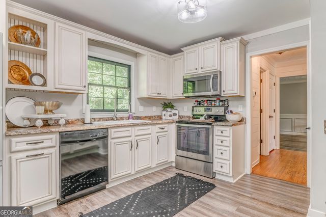 323 Schoolhouse Road, Rockmart, GA 30153